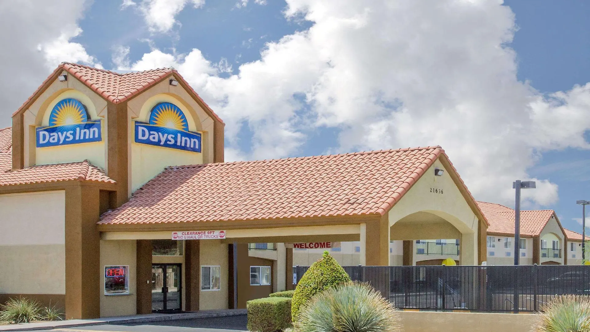 Days Inn By Wyndham Phoenix North Hotel