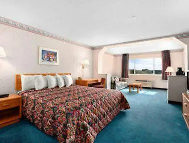 Days Inn By Wyndham Phoenix North Hotel